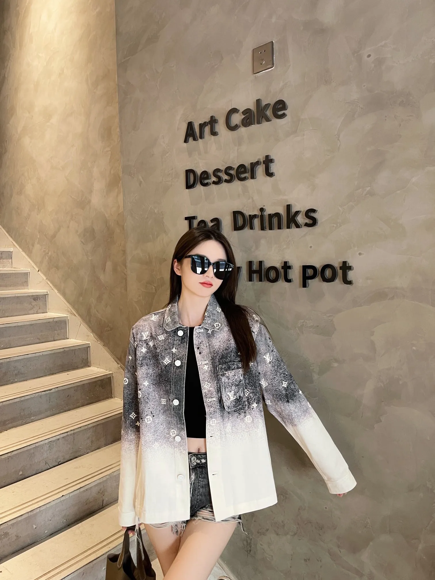 Louis Vuitton/Louis Vuitton Starry Sky Rendering Old Floral Gradient Denim Shirt Jacket